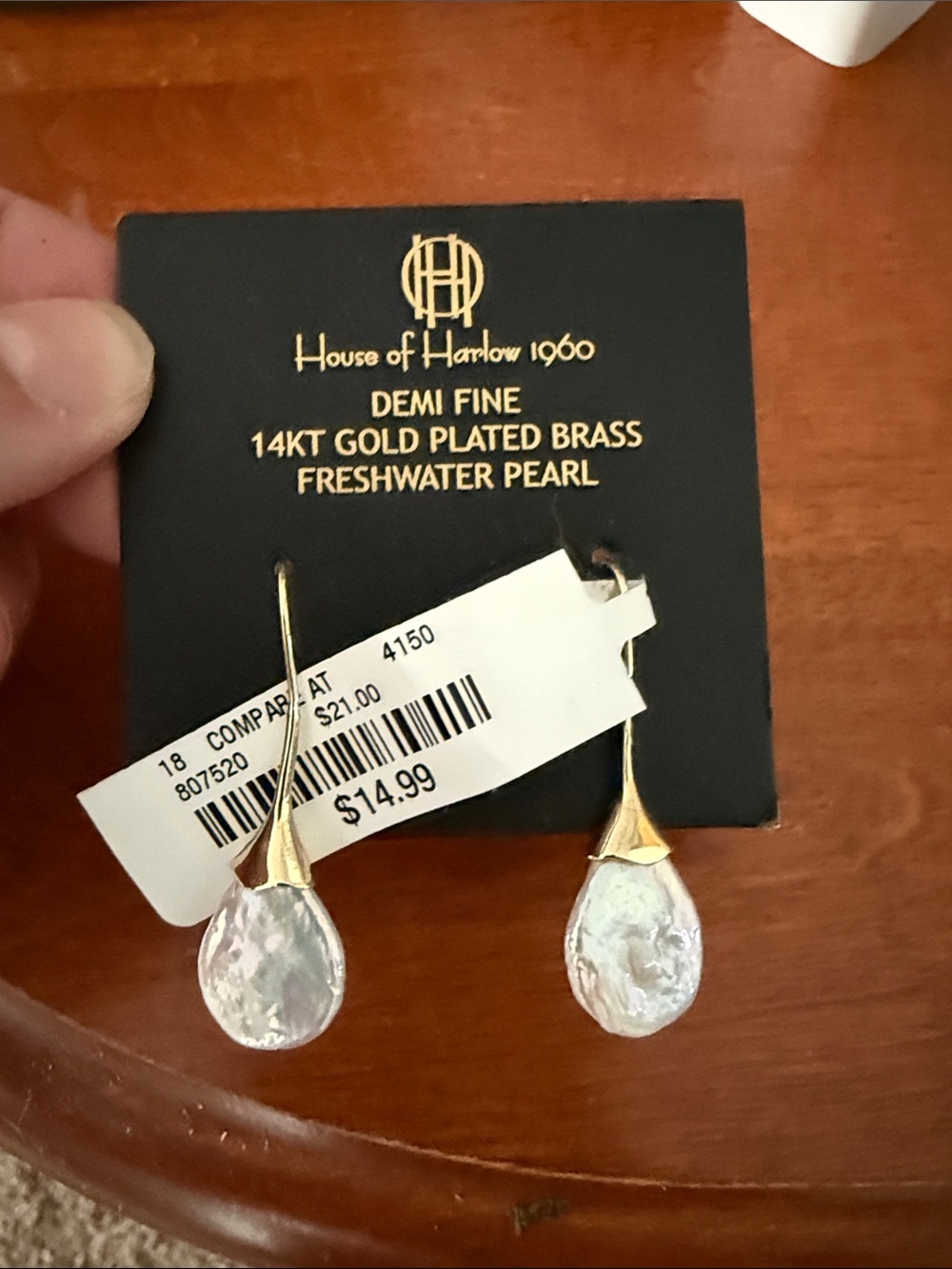 NWTHouse of Harlow earrings